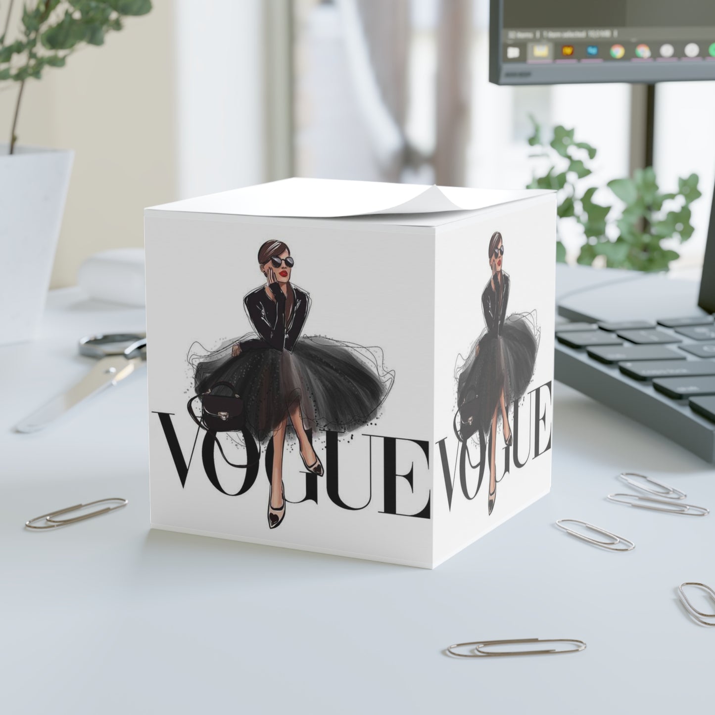V Fashion Note Cube