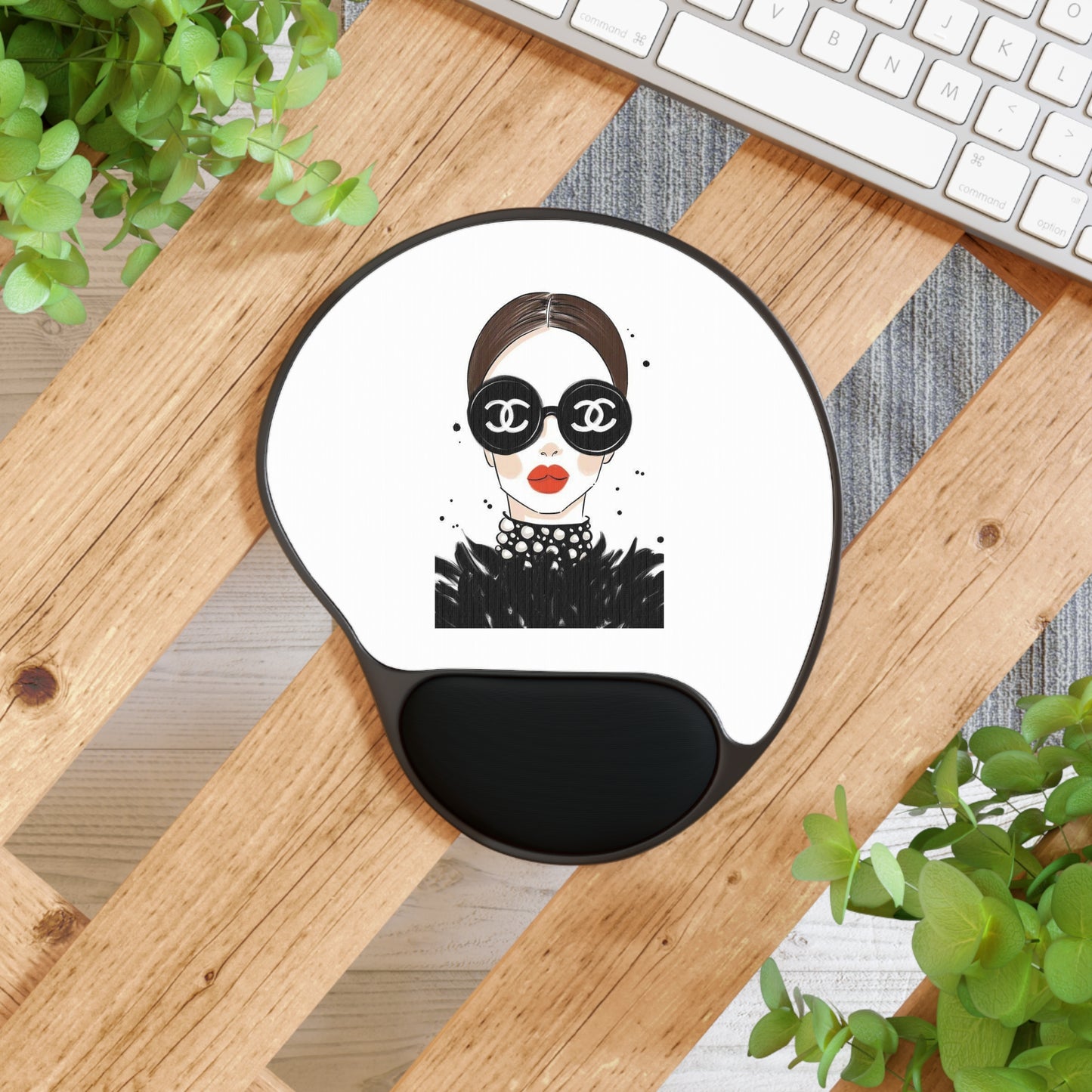 CC Gal Mouse Pad With Wrist Rest